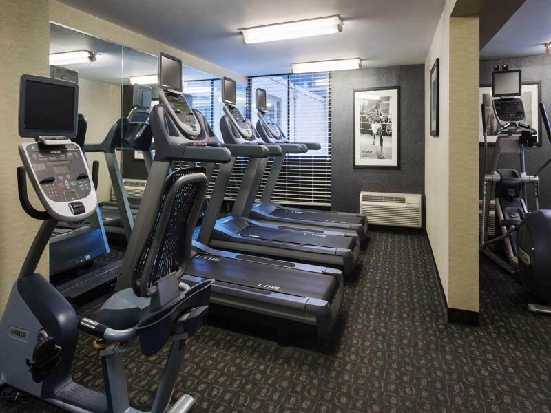 Holiday Inn Cincinnati-Riverfront By Ihg Covington Eksteriør billede